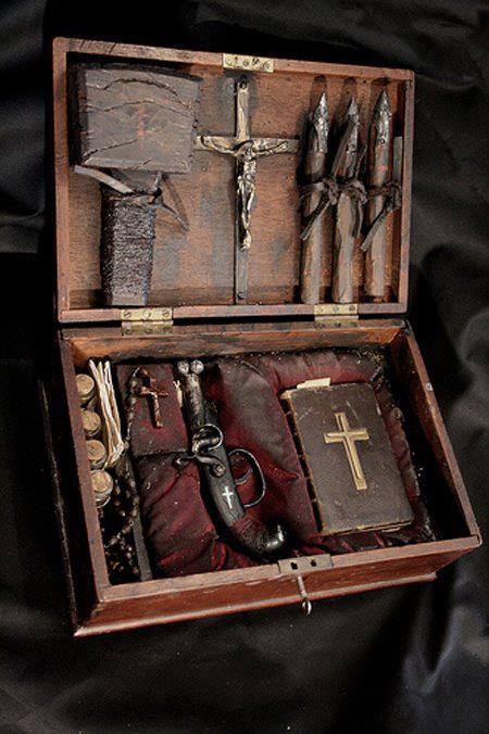 Vampire Hunter Equipment